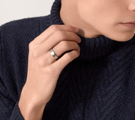 Love Ring - Size 6.5