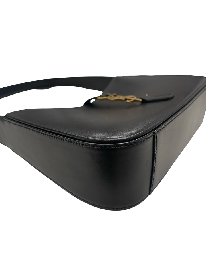 Le 5 a 7 Hobo Bag | New with Tags