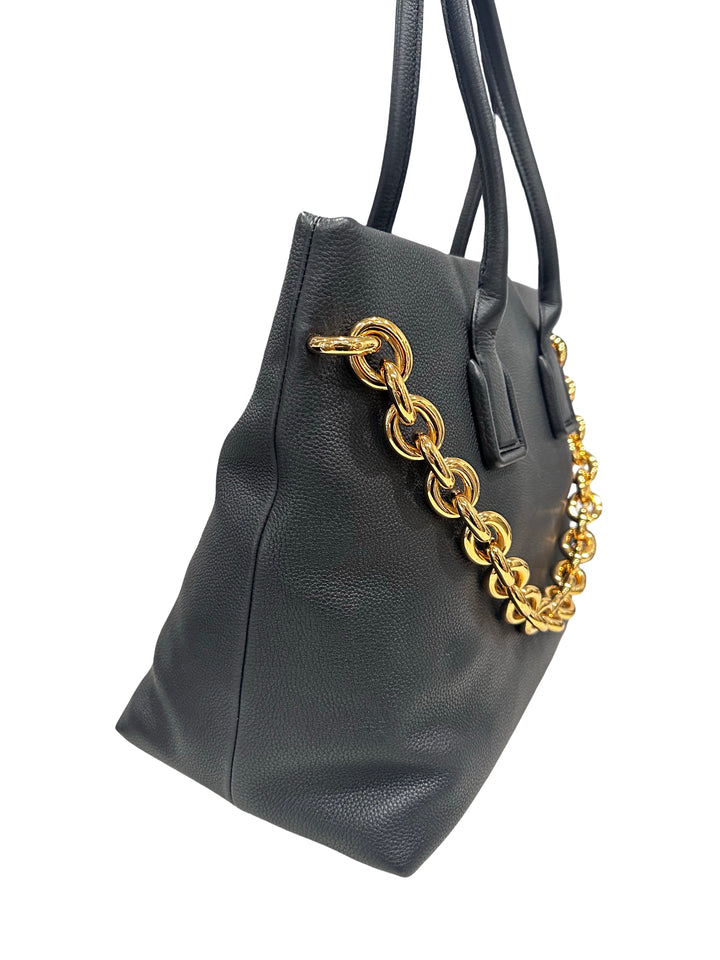 Mount Tote