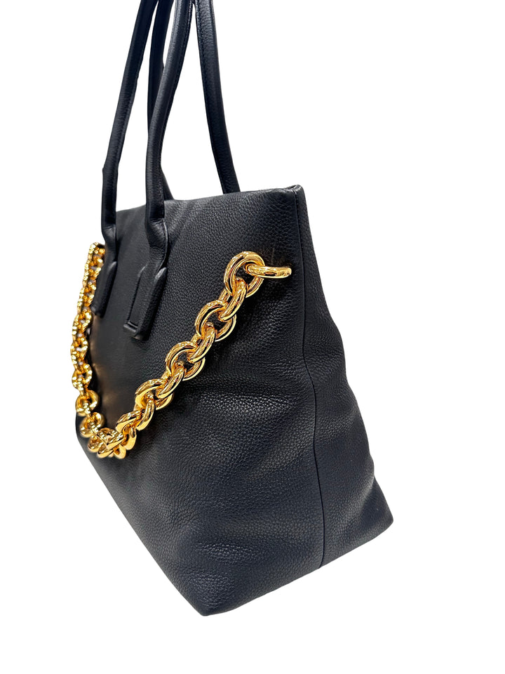 Mount Tote