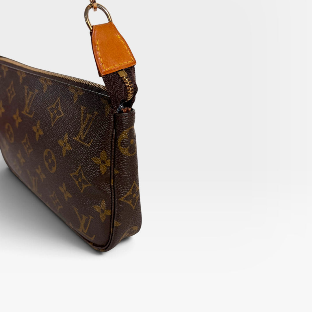 Pochette Accessories