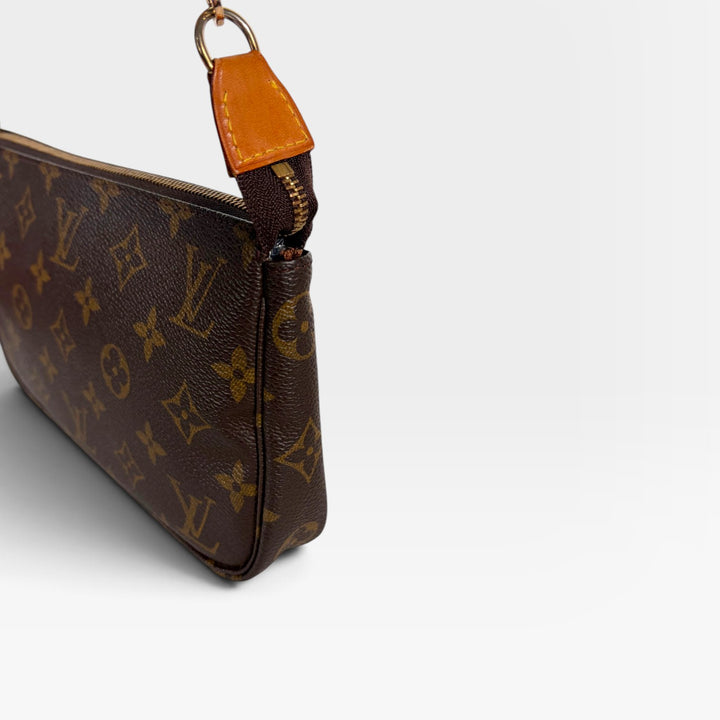 Pochette Accessories