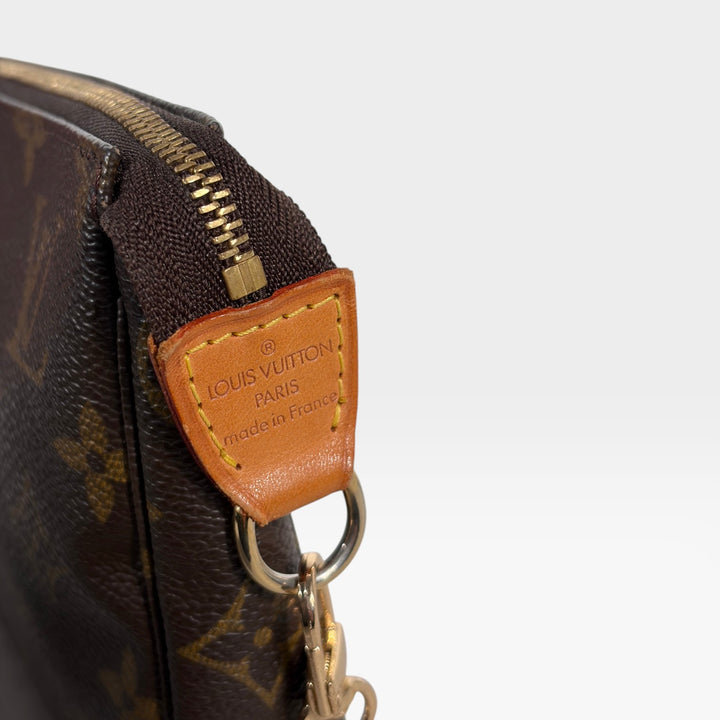 Pochette Accessories