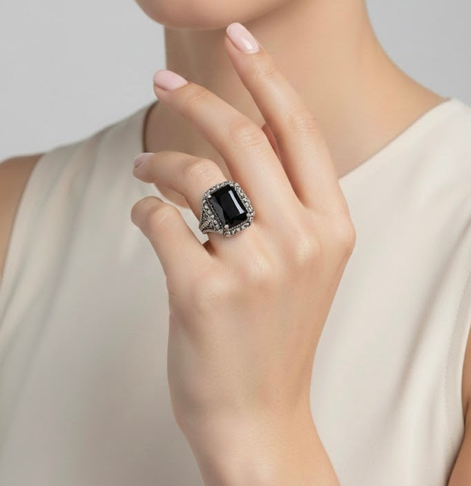 Sterling Silver and Onyx Ring - Size 6